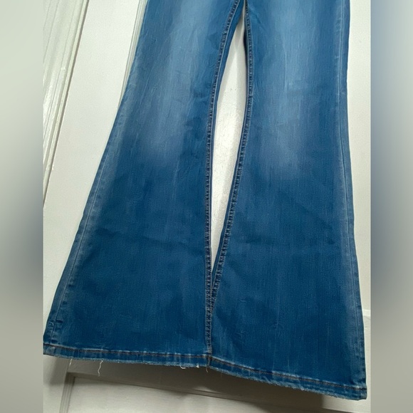 ZARA NWT Women's Blue Flared Jeans - Picture 4 of 8